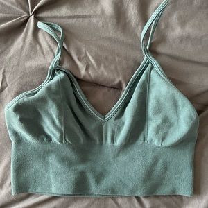 ALO YOGA sports bra